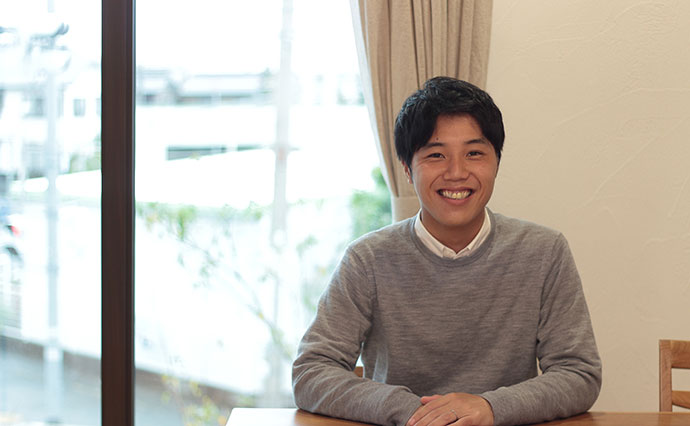 内田 詠士